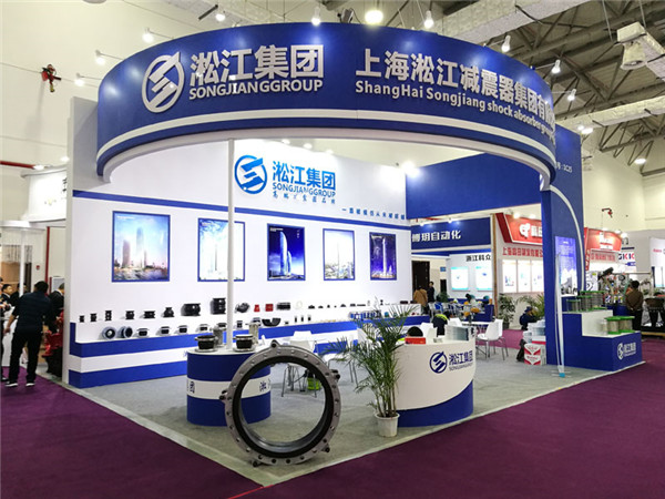 DN65-DN150，可以承壓20公斤的美標(biāo)不銹鋼304法蘭橡膠接頭