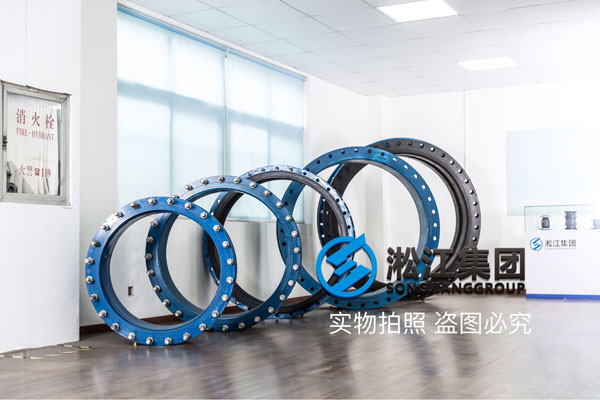 DN65-DN150，可以承壓20公斤的美標(biāo)不銹鋼304法蘭橡膠接頭