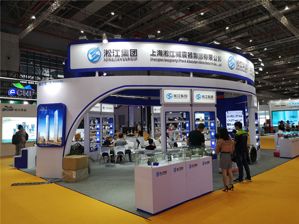 上海＂DN150橡膠軟接頭＂橡膠材質(zhì)根據(jù)使用介質(zhì)選擇